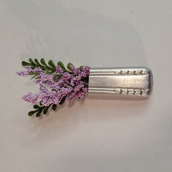 Refrigerator bud vase handcrafted from vintage silverware - Picture 2 of 8